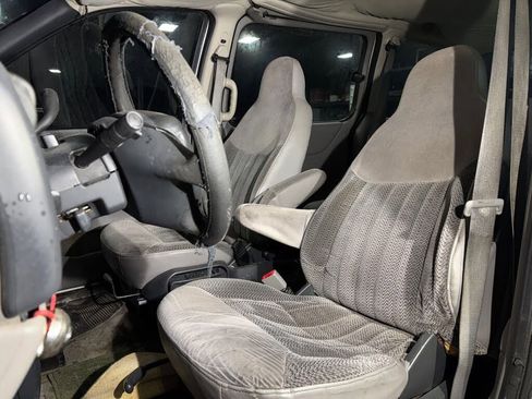 Used 1999 Chevrolet Venture image 7