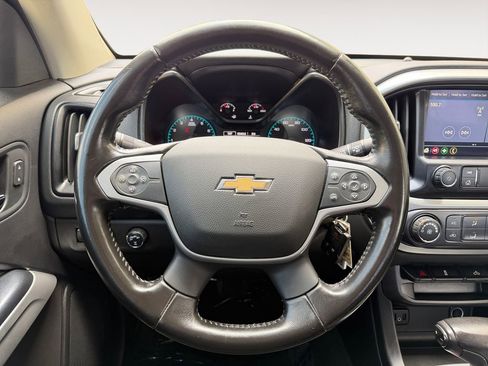 Used 2021 Chevrolet Colorado LT w/ LT Convenience Package AWD/4WD image 22