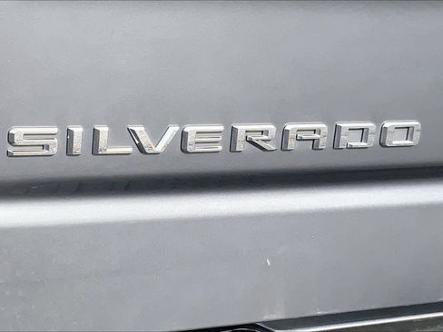 Used 2019 Chevrolet Silverado 1500 LT w/ Texas Edition image 30