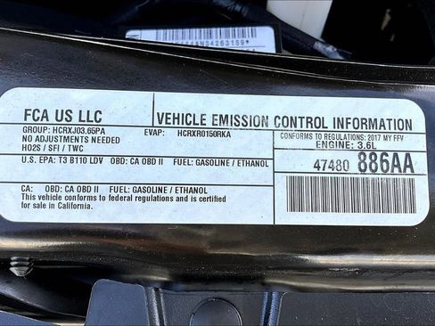 Used 2017 Dodge Grand Caravan SXT image 37