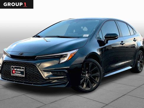 Used 2023 Toyota Corolla SE image 1