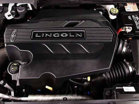 Used 2019 Lincoln Nautilus Reserve image 33