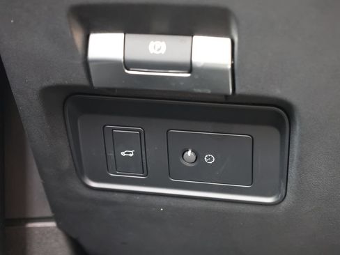 Used 2023 Land Rover Range Rover Evoque SE AWD/4WD image 35