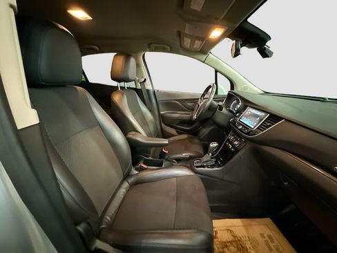 Used 2019 Buick Encore Preferred image 26