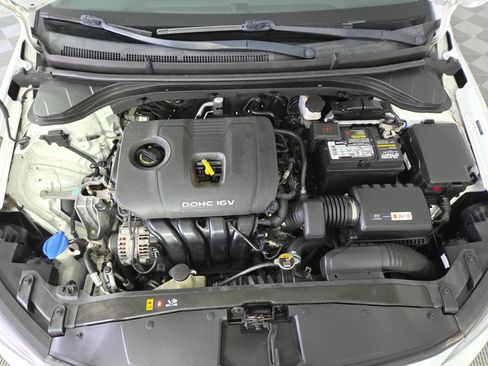 Used 2018 Hyundai Elantra Value Edition w/ Cargo Package FWD image 35