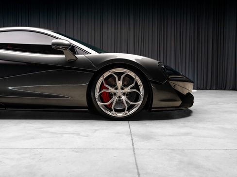 Used 2017 McLaren 570S Coupe RWD image 26