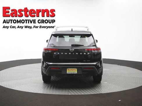 Used 2023 Nissan Pathfinder SL w/ SL Premium Package AWD/4WD image 40