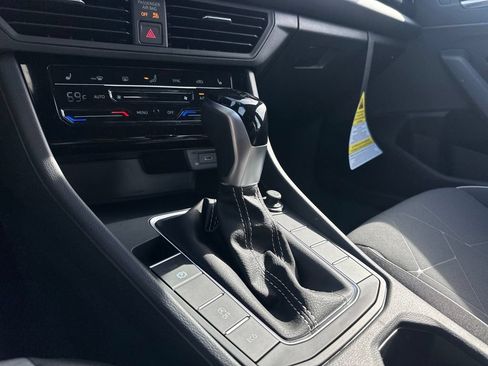 Used 2026 Volkswagen Jetta Sport FWD image 28