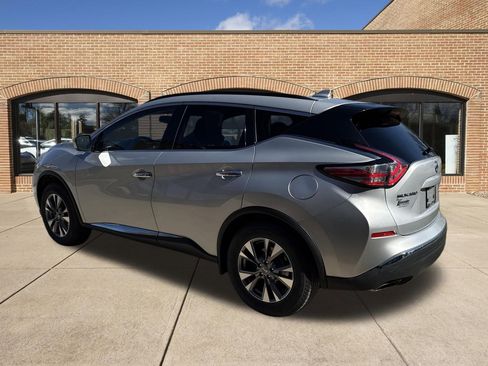 Used 2018 Nissan Murano SV image 6