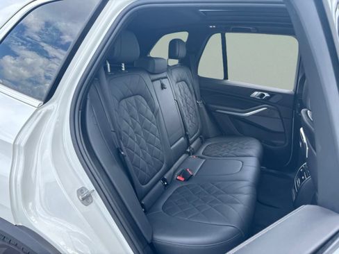 Used 2024 BMW X5 sDrive40i w/ Premium Package RWD image 25