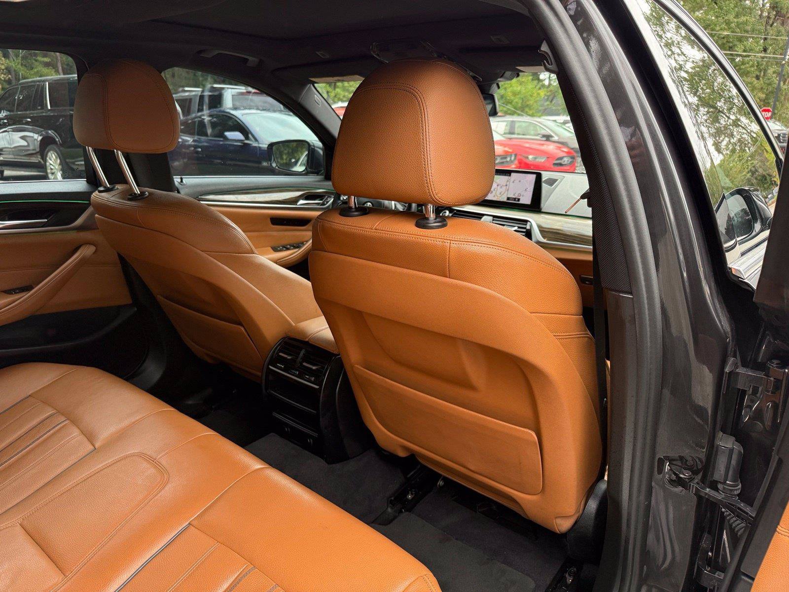 Used 2018 BMW 530i RWD image 30