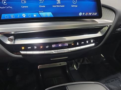 Certified 2024 Cadillac Lyriq Sport AWD/4WD image 21