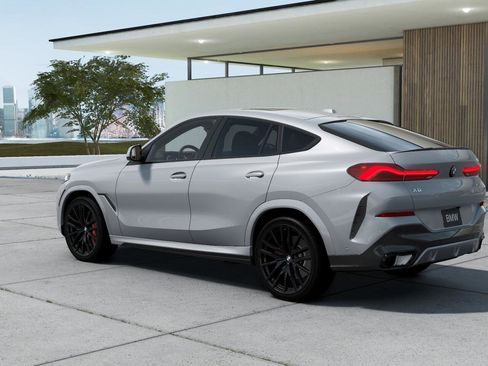 New 2026 BMW X6 xDrive40i image 2
