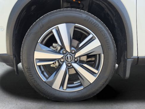 Used 2023 Nissan Rogue Platinum w/ Platinum Premium Package AWD/4WD image 46