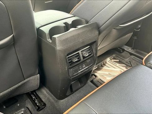Used 2023 GMC Canyon AT4 w/ AT4 Premium Package AWD/4WD image 11