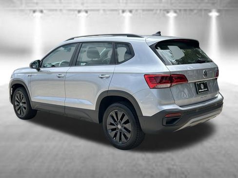 Used 2024 Volkswagen Taos S FWD image 3