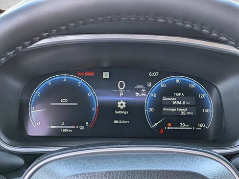 Used 2026 Toyota Corolla Cross XLE AWD/4WD image 13
