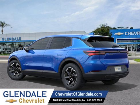 New 2026 Chevrolet Equinox EV LT image 3