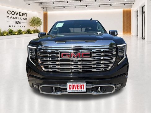 Used 2024 GMC Sierra 1500 Denali w/ Denali Reserve Package AWD/4WD image 3