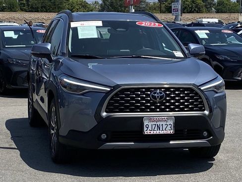 Certified 2023 Toyota Corolla Cross XLE w/ Convenience Package AWD/4WD image 46