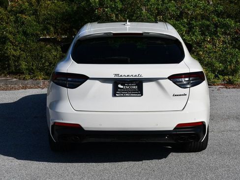 Used 2022 Maserati Levante Modena AWD/4WD image 34