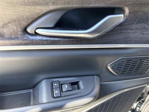 Used 2023 Jeep Grand Cherokee L Limited w/ Trailer Tow Group (B) image 18