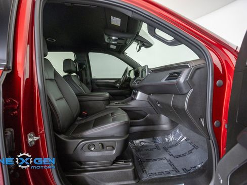Used 2022 Chevrolet Tahoe RST w/ Luxury Package AWD/4WD image 42