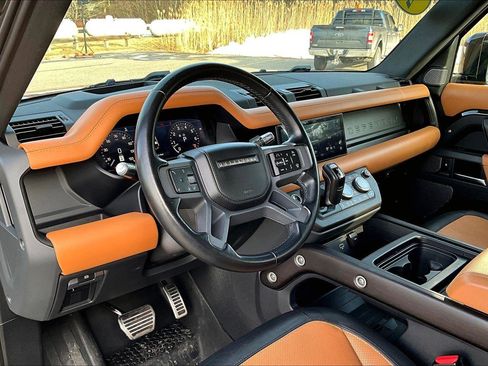 Used 2021 Land Rover Defender 90 X image 12