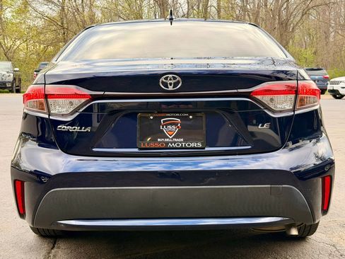 Used 2020 Toyota Corolla LE FWD image 5