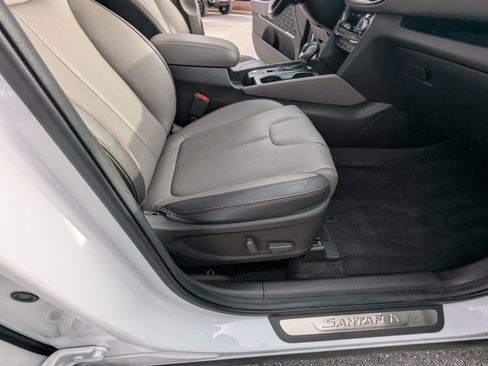 Used 2019 Hyundai Santa Fe AWD image 14