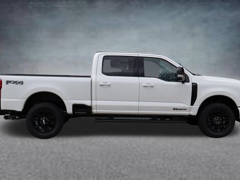 New 2026 Ford F350 Lariat w/ Black Appearance Package AWD/4WD image 2