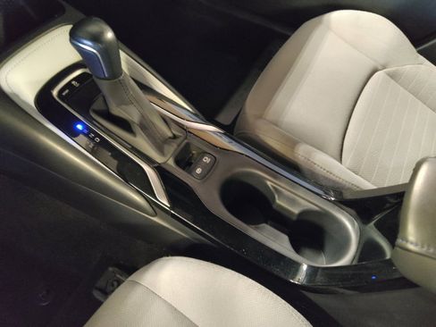 Used 2020 Toyota Corolla SE FWD image 26
