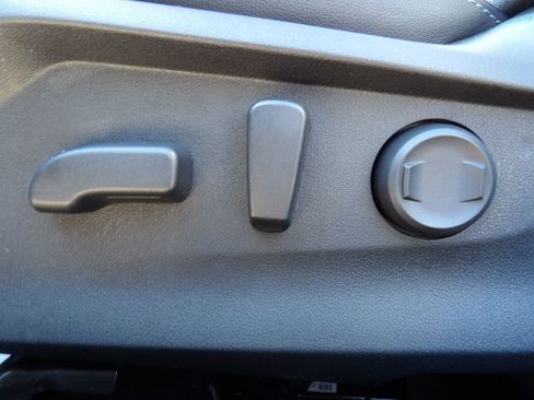 Used 2023 Subaru Forester Touring image 16