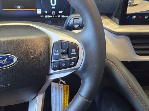 New 2026 Ford Explorer Active w/ Active Comfort Package image 32