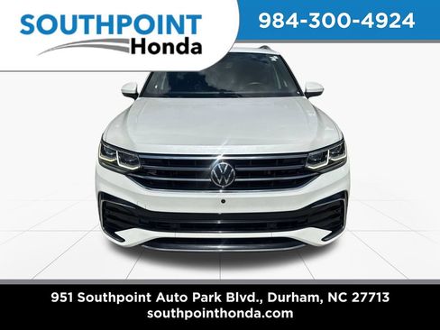 Used 2022 Volkswagen Tiguan SEL R-Line AWD/4WD image 2