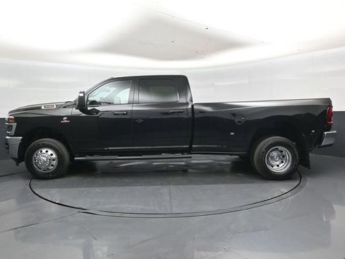 New 2026 RAM 3500 Tradesman AWD/4WD image 7