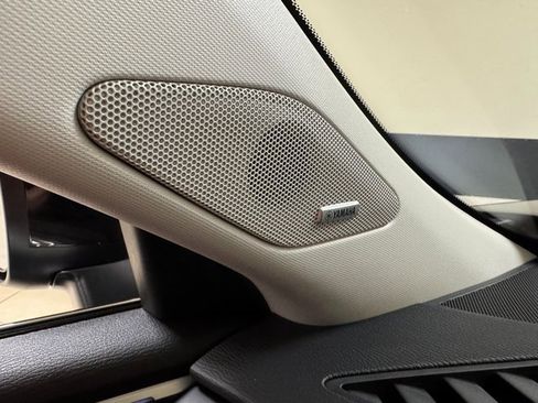 New 2026 Mitsubishi Outlander SEL image 13