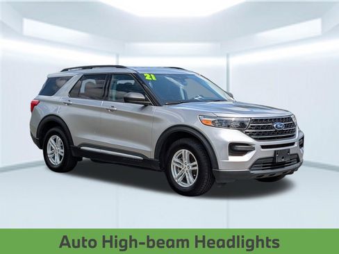 Used 2021 Ford Explorer XLT AWD/4WD image 10