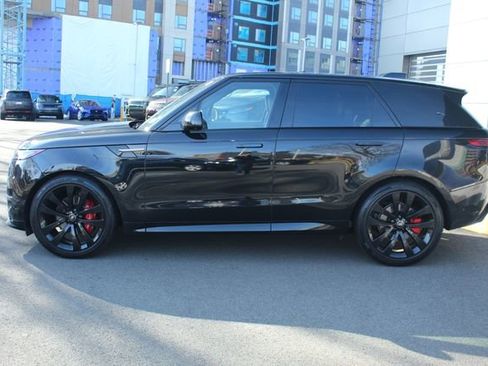 Used 2025 Land Rover Range Rover Sport Dynamic SE image 6