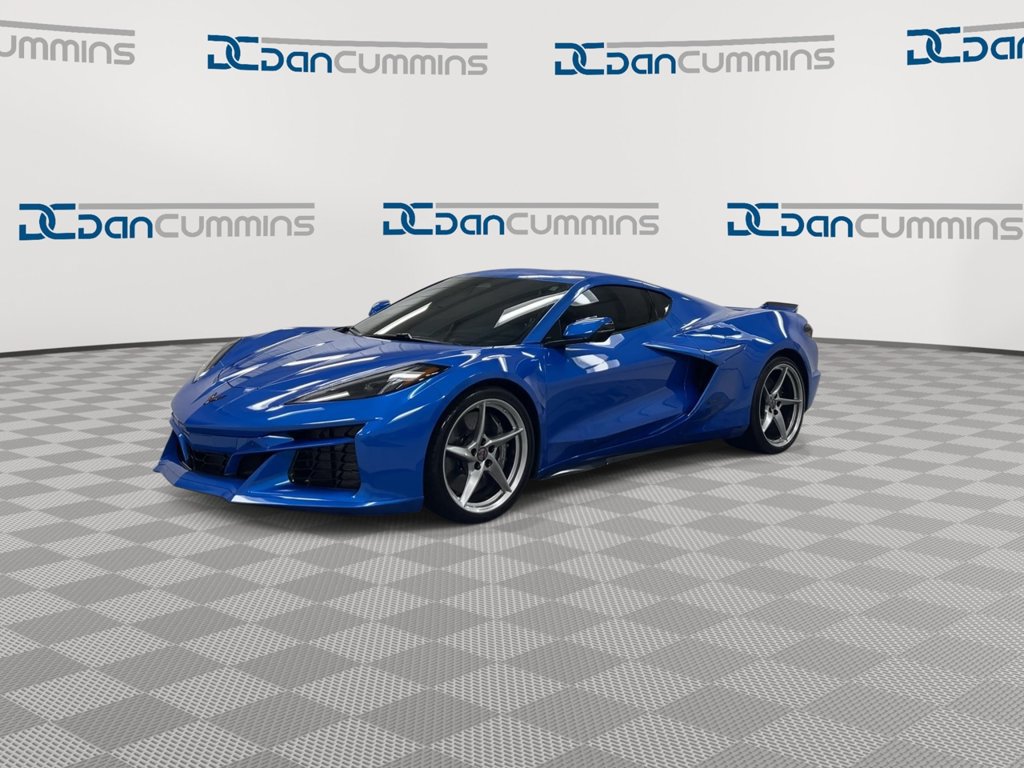 Used 2025 Chevrolet Corvette E-Ray AWD/4WD image 4
