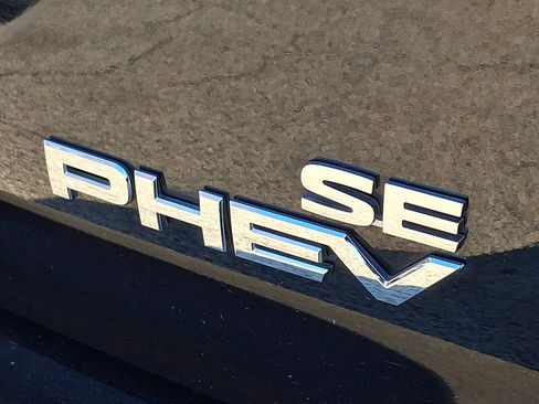 Used 2024 Mitsubishi Outlander SE image 16