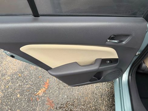 Used 2017 Toyota Prius Two image 22