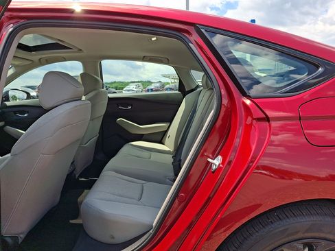 Certified 2025 Honda Accord SE image 11