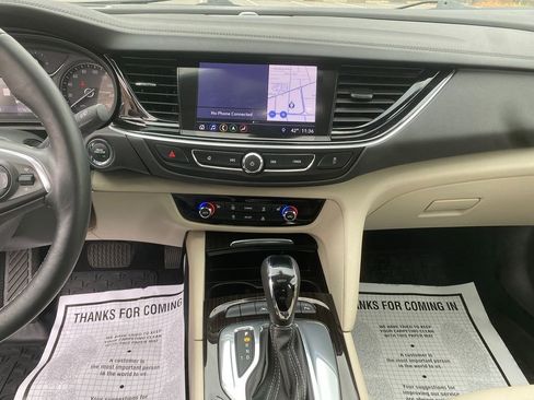 Used 2019 Buick Regal Essence w/ Driver Confidence Package I image 20