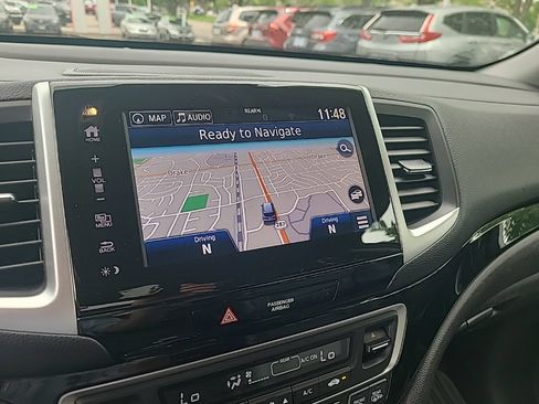 Used 2018 Honda Pilot Elite image 17
