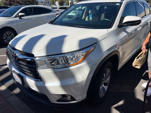 Used 2015 Toyota Highlander XLE AWD/4WD image 5