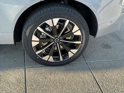 New 2026 Volvo XC60 T8 Plus w/ Protection Package Premier AWD/4WD image 12