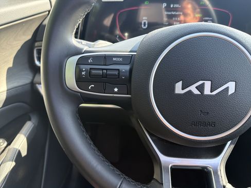 Used 2025 Kia Sportage X-Line AWD/4WD image 19