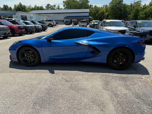 Used 2022 Chevrolet Corvette Stingray Coupe w/ 1LT RWD image 8