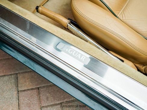 Used 1994 Jaguar XJS V12 Convertible image 38